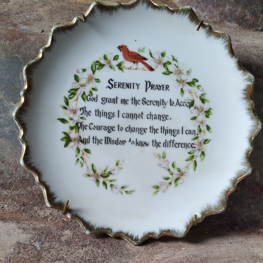 Decorative Serenity Prayer Plate with Gold Trim